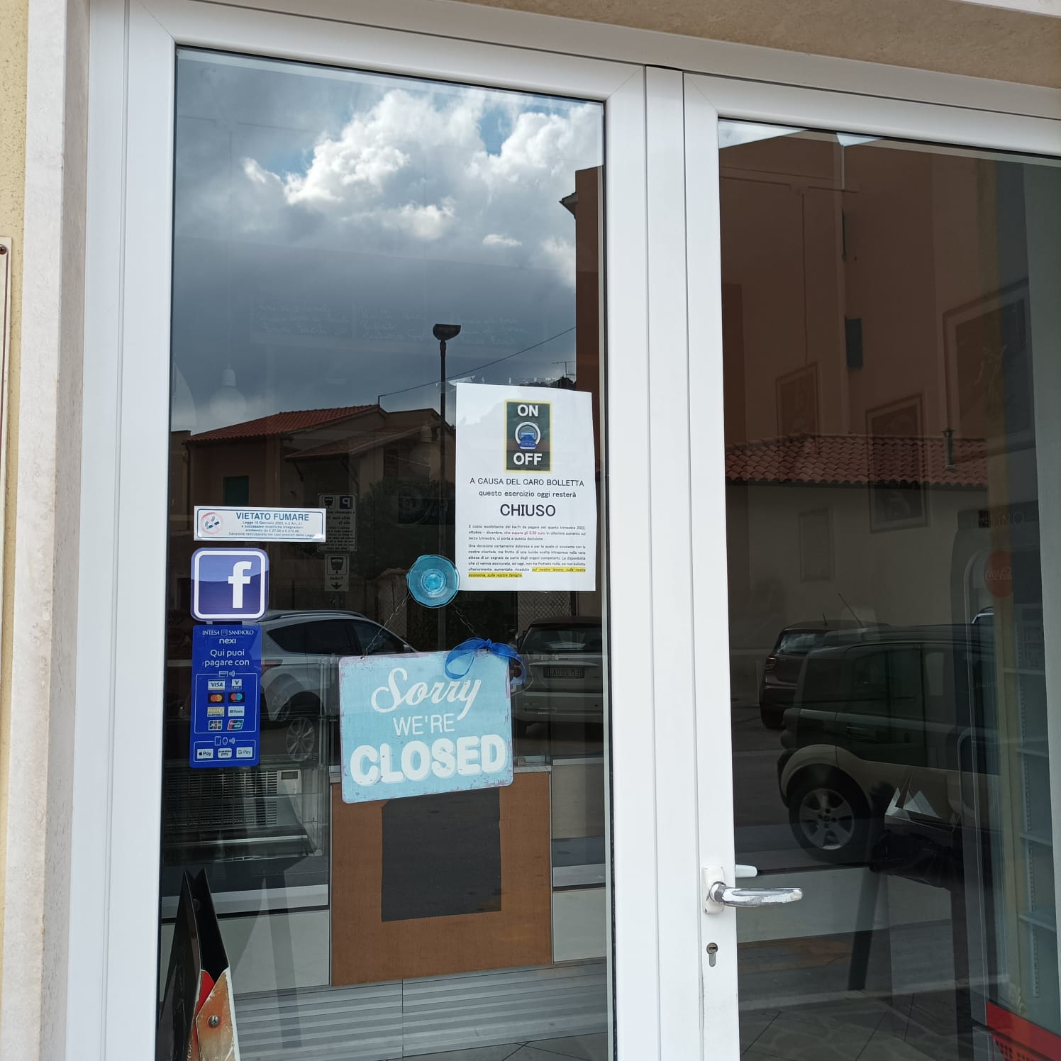 Chiusura negozio per protesta 2